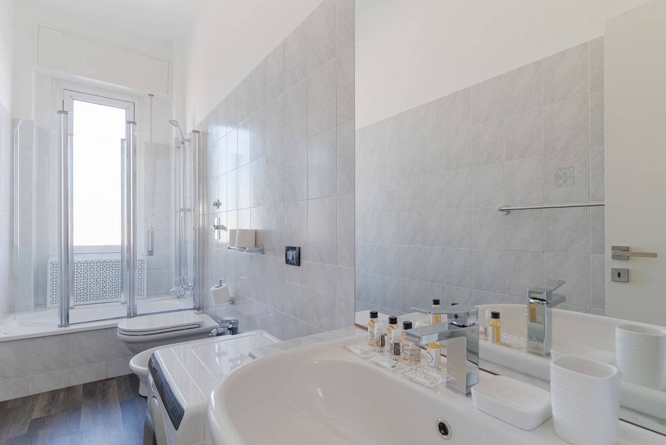 Appartamento intero, Guesthost - Comfy White Apartment in Giambellino-Lorenteggio, Milano