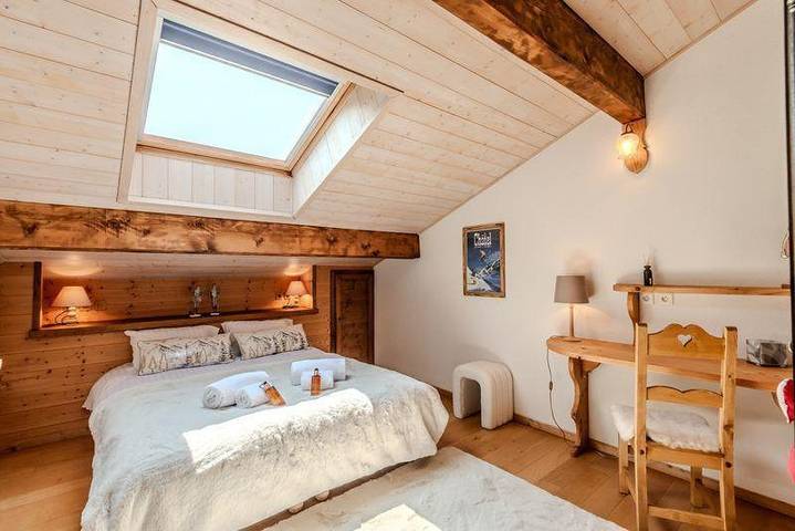 Maison d’hôte pour 2 personnes, avec jacuzzi et terrasse ainsi que sauna et jardin, animaux acceptés à Vacheresse - 3