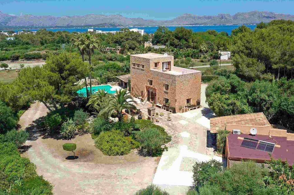 Sa Torre Dorada, à Alcudia, île de Majorque in Marina Manresa, Alcúdia