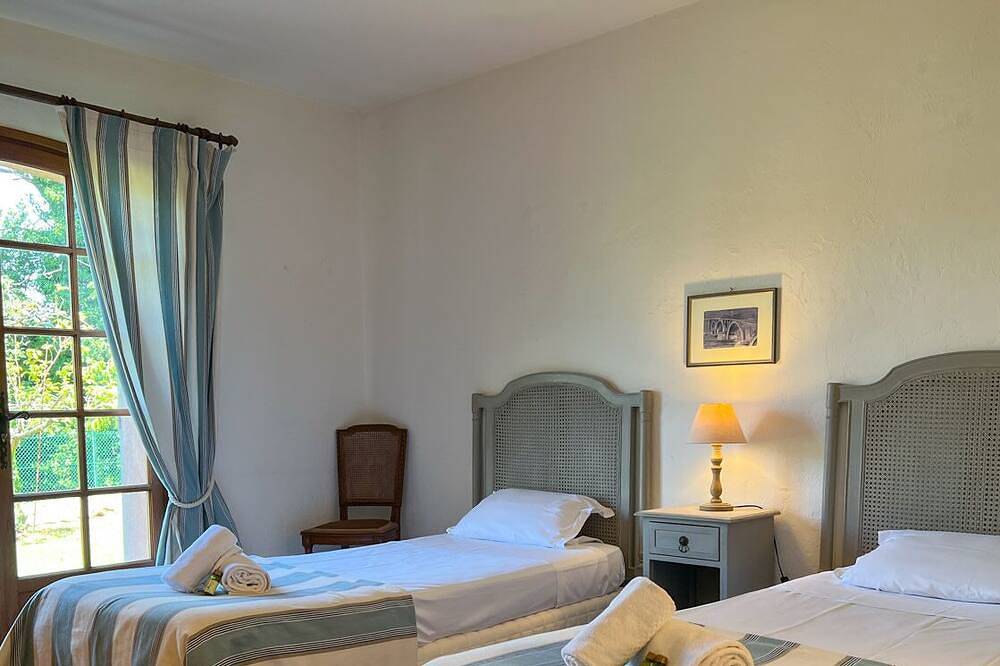 La Rouretane Pool Airco for 10 By Sunset in Le Rouret, Cannes region