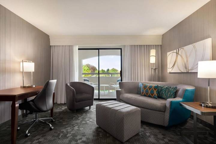 Hotel for 4 people - 1
