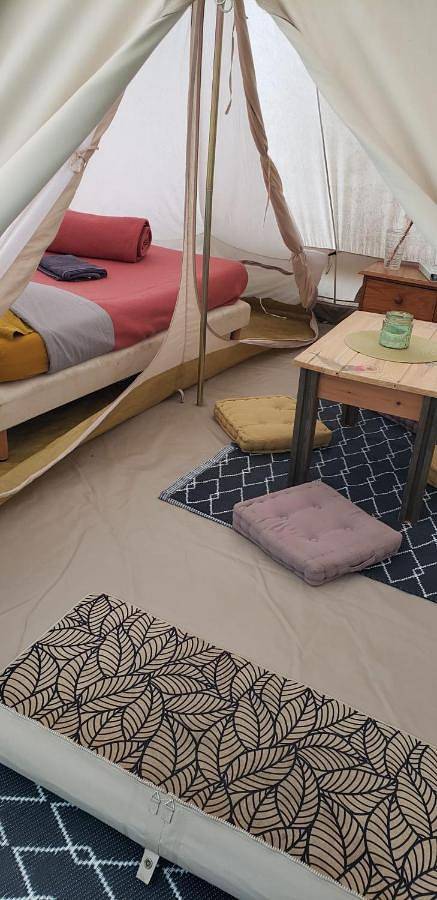 Camping pour 2 personnes, avec Jardin et Vue dans L'Aubrac - 3