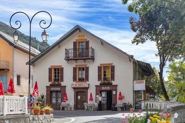 Chambre d’hôte pour 2 personnes, avec vue et terrasse, animaux acceptés à Saint-Martin-d'Entraunes