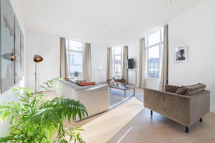 Gîte pour 8 personnes, avec balcon à Ixelles-Elsene - 3