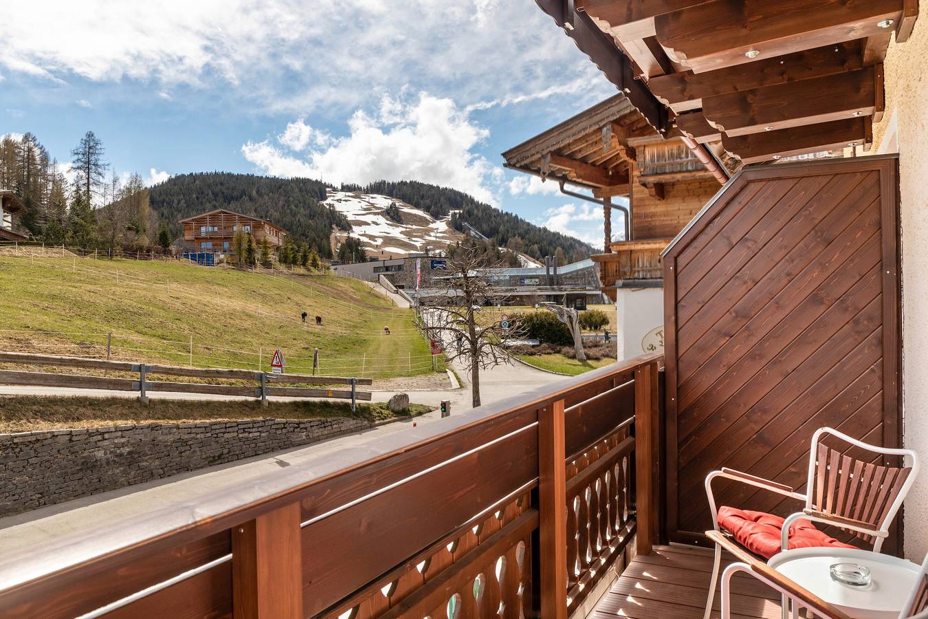 Room 5 Deluxe family room 2+1 (extra bed available for children) with mountain view, balcony in Seefeld in Tirol, Innsbruck region