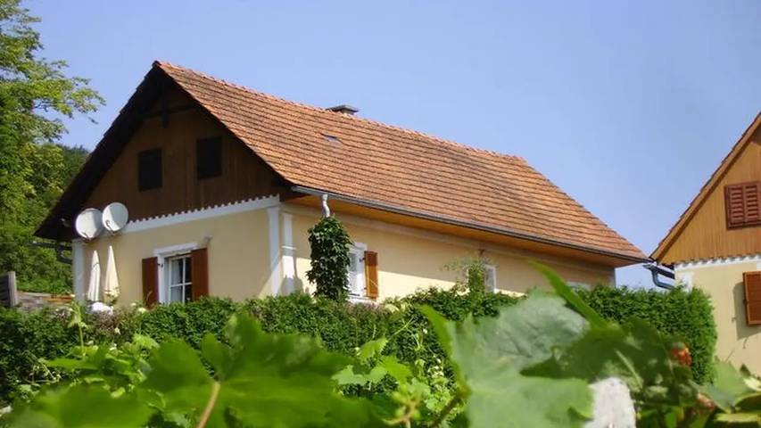 Ferienwohnung für 4 Personen, mit Garten in der Oststeiermark