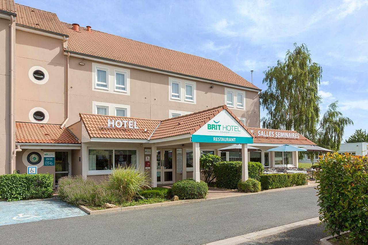 Brit Hotel Confort Cambrai in Fontaine-Notre-Dame, Département Nord