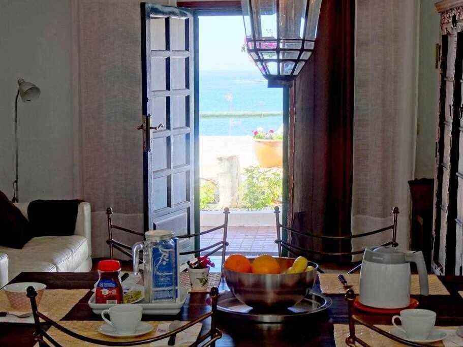 Three-Bedroom Townhouse in Quemada Beach, Yaiza