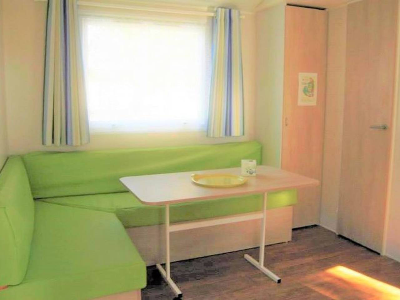 Mobil-home 6 pers avec terrasse à Lézignan-Corbières in Lézignan-Corbières, Région de Narbonne