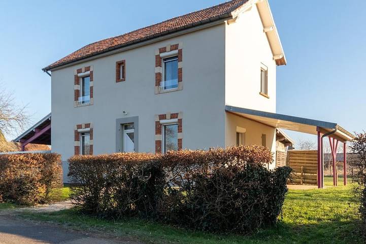 Maison de vacances pour 6 personnes, avec jardin, animaux acceptés à Soing-Cubry-Charentenay