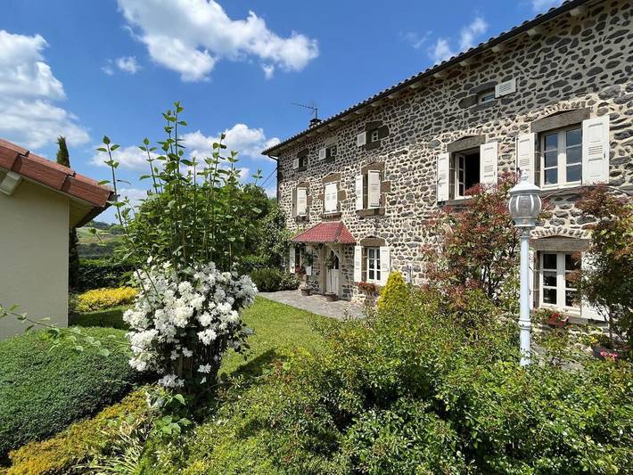 Location de vacances pour 6 personnes, avec jardin à Saint-Paulien (Haute-Loire)