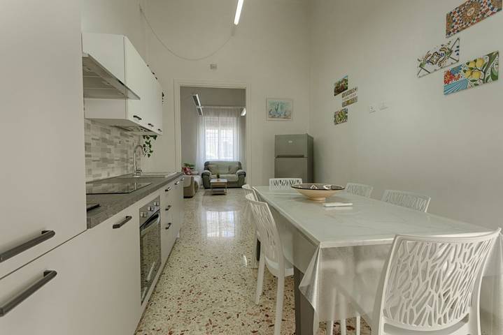 Entire apartment, Guesthost - La Rotonda Cozy Apartment in Marsala in Marsala, Trapani Province