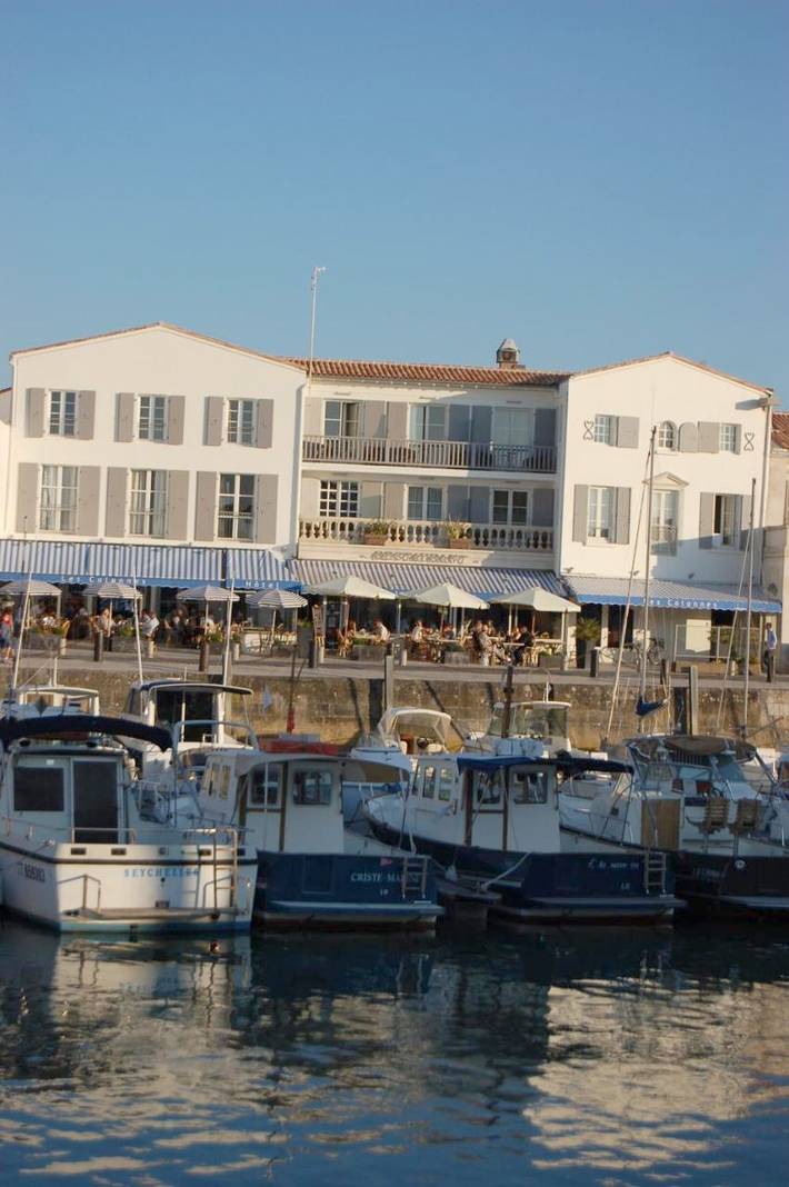 Hôtel pour 2 personnes, avec vue et terrasse à Saint-Martin-de-Ré - 2