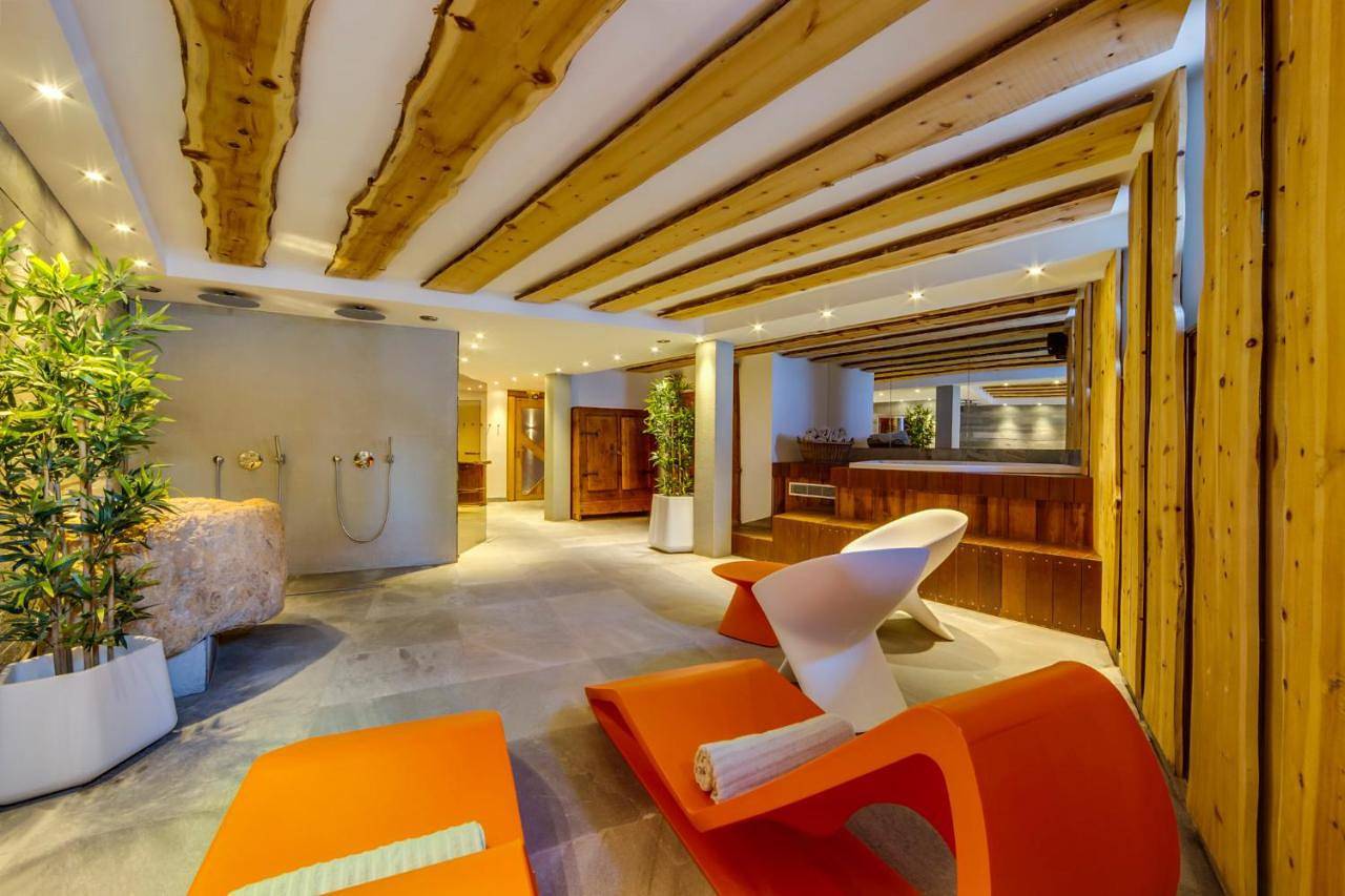 Chalet Hotel Du Fornet in Val-d'Isère, Massif du Ruitor