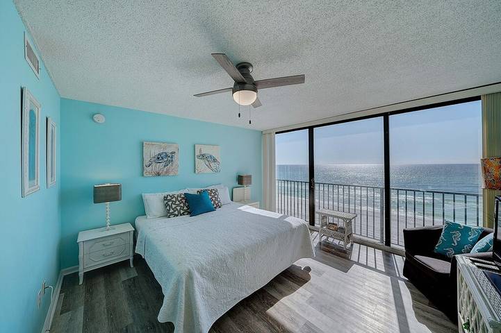 Vacation rental for 6 people, with pool and balcony in Florida-30A