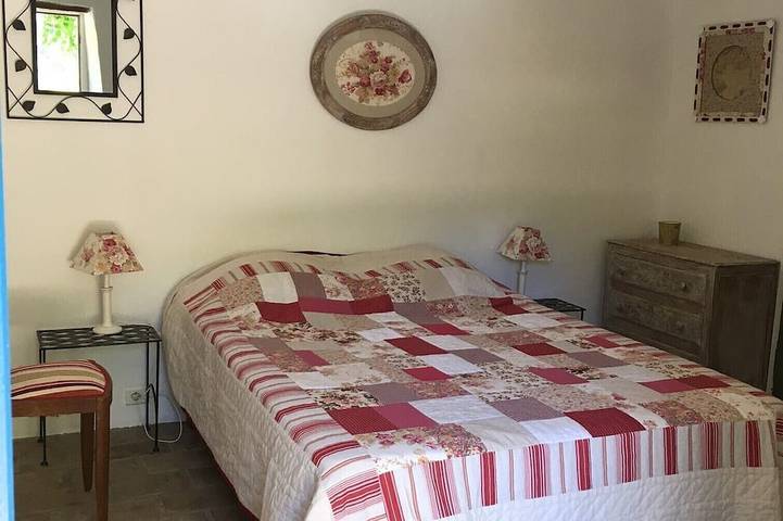 Gîte pour 10 personnes, avec jardin à Sahune - 3