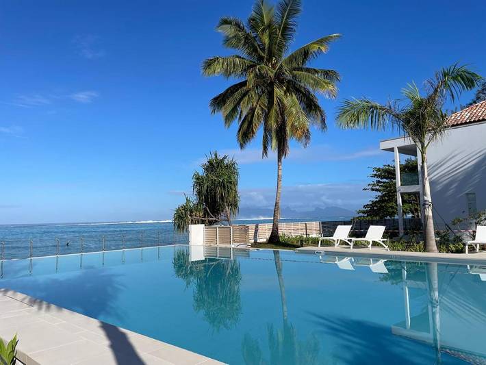 Appartement de vacances pour 6 personnes, avec vue ainsi que piscine et jardin