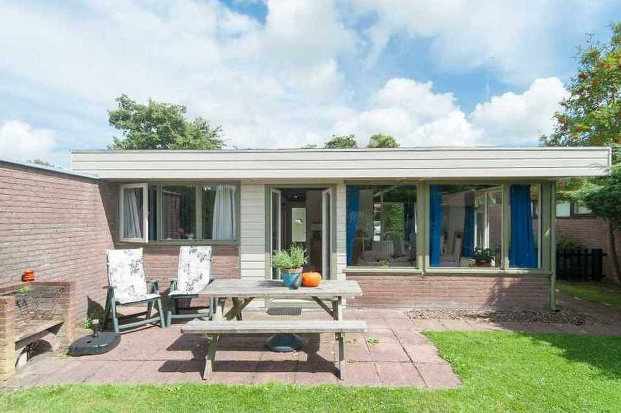 Schoorlmates' Bungalow Schoorldam/Warmenhuizen: Privatsphäre genießen in Noord-Holland - Kust van de Noordzee