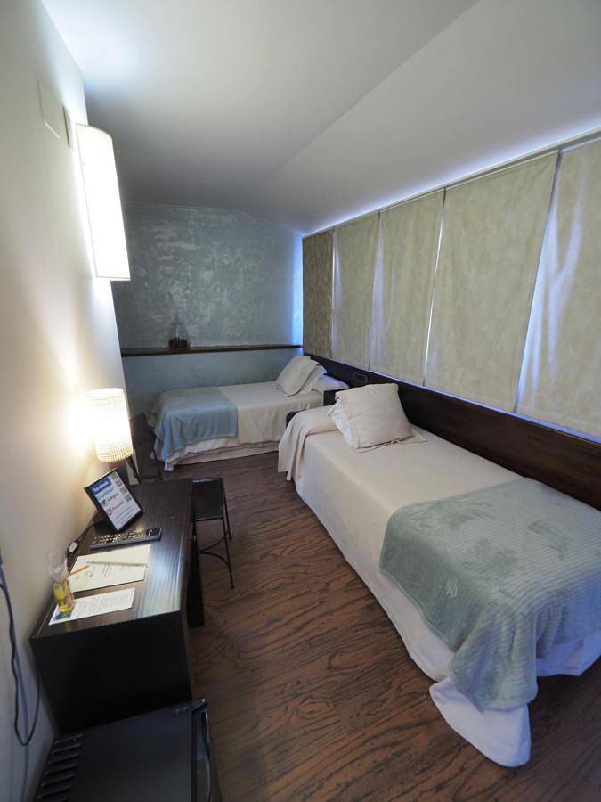 Hôtel pour 2 personnes, avec terrasse à Cretas - 4