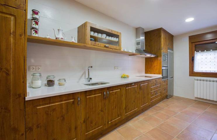 Casa rural para 12 personas, con vistas y jardín en Provincia de Huesca - 3