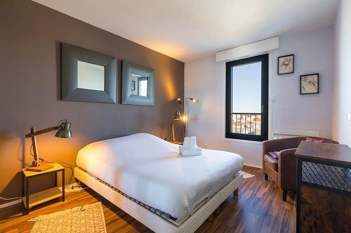 Ganze Wohnung, The 8th Heaven Above Dijon – Duplex with Panoramic in Dijon, Dijon und Umgebung