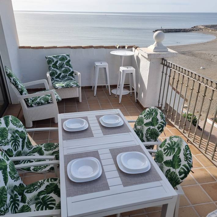 Appartement de vacances pour 4 personnes, avec balcon ainsi que piscine et jardin - 1