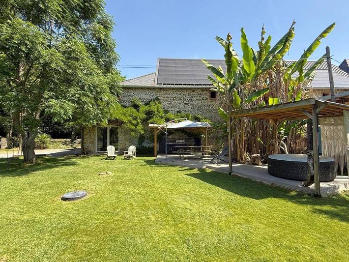 Location de vacances pour 6 personnes, avec jardin à Ledeuix - 3