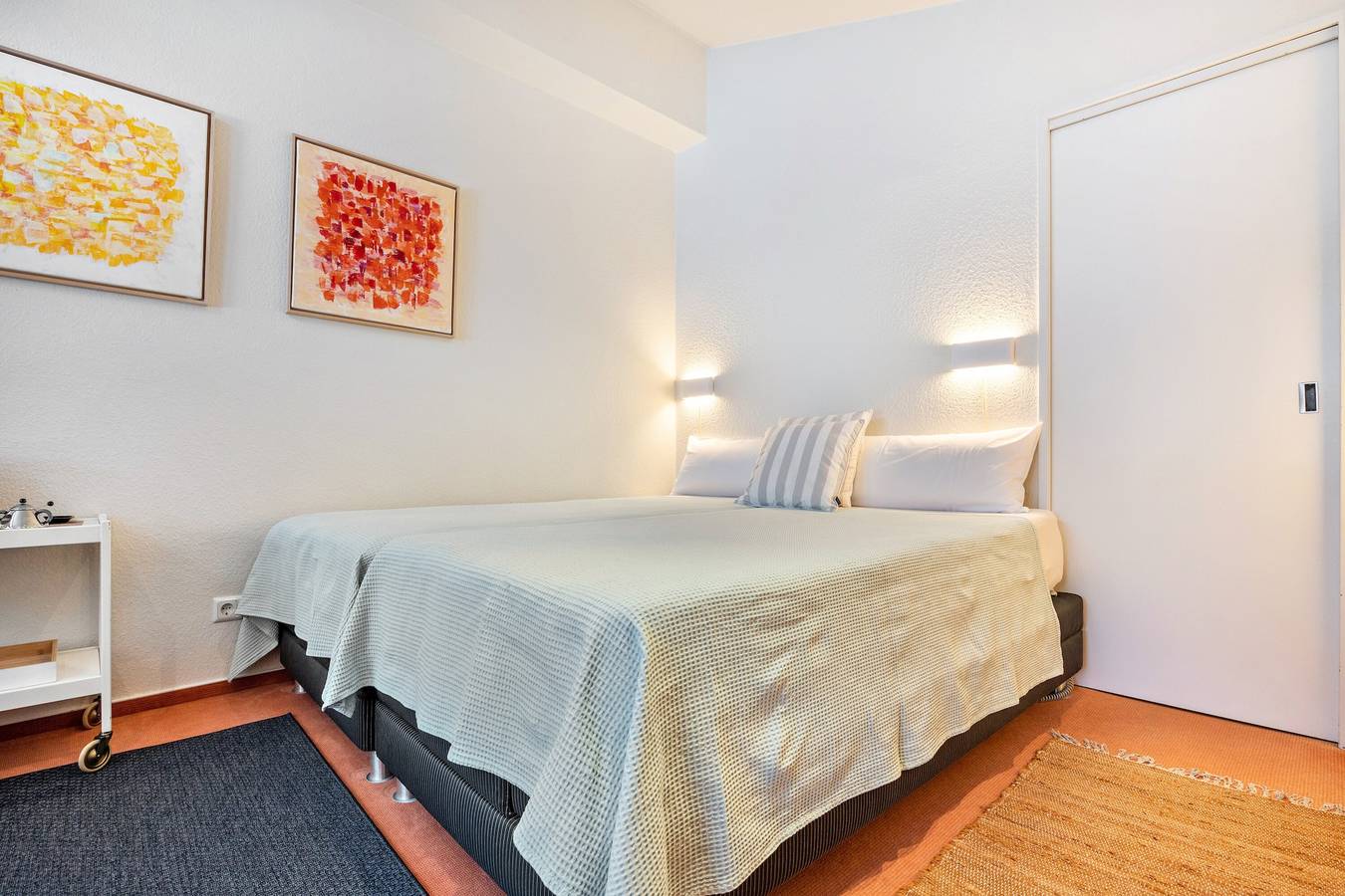 Bed and Breakfast 'Room4you' with Wi-Fi in Hemmingen, Hanover Region