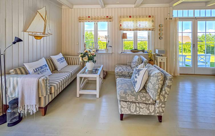 Ferienhaus für 8 Personen mit Ausblick in Kragerø