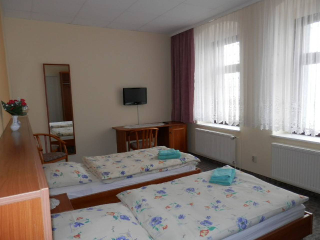 Ferienwohng. u. Zimmer Goldschmidt - Doppelzimmer 2 in Südharz, Harzvorland