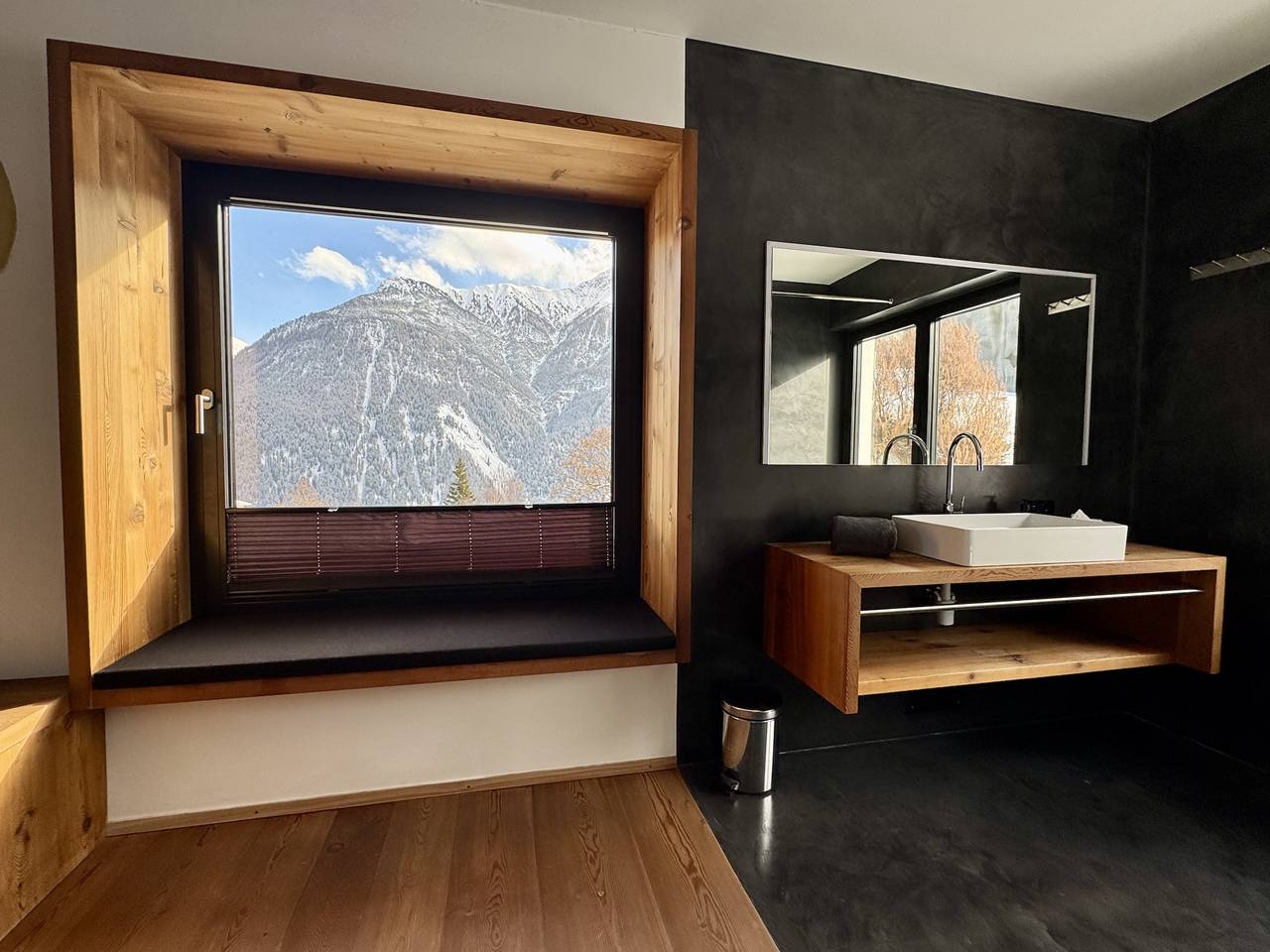 Ganze Wohnung, Chasa Vital - Hochwertige Ferienwohnung mit elegantem Ambiente in Sent in Sent, Unterengadin