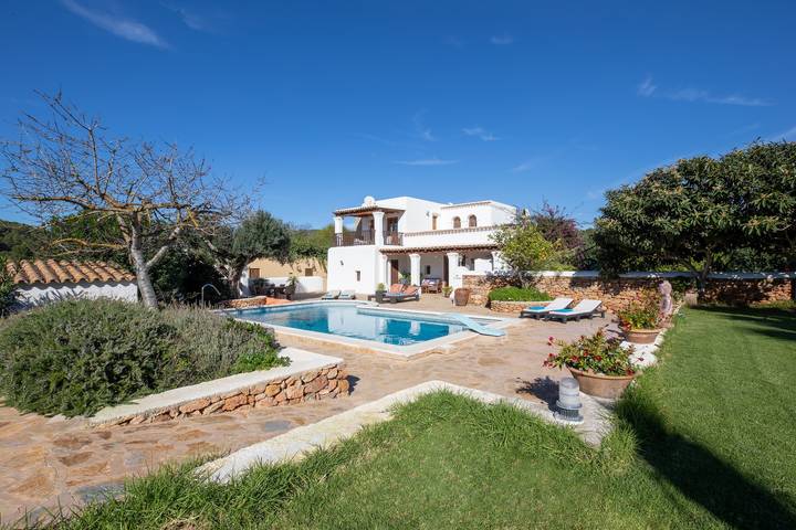 Ferienhaus für 8 Personen, mit Balkon und Whirlpool sowie Garten auf Ibiza - 3