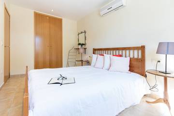 Location De Vacances pour 4 Personnes dans Sant Pere Pescador, Costa Brava, Photo 1
