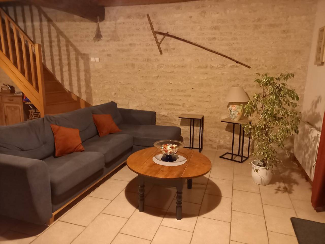 Gite L'olivier in Saint-Saturnin-du-Bois, Région de Rochefort