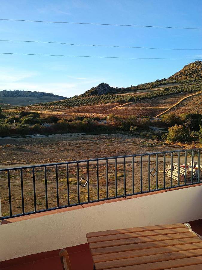 Location de vacances pour 5 personnes, avec vue et balcon à Cuevas del Becerro - 2