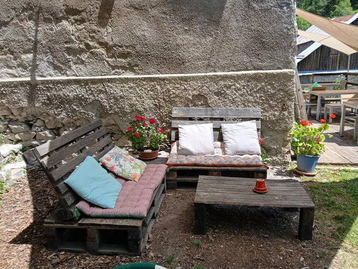 Gîte, avec Terrasse et Jardin à Méolans-Revel - 2