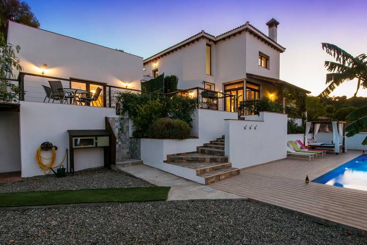 Familienvilla nahe Málaga mit beheiztem Pool und Platz für 12 Personen in Pinos de Alhaurín, Alhaurín de la Torre
