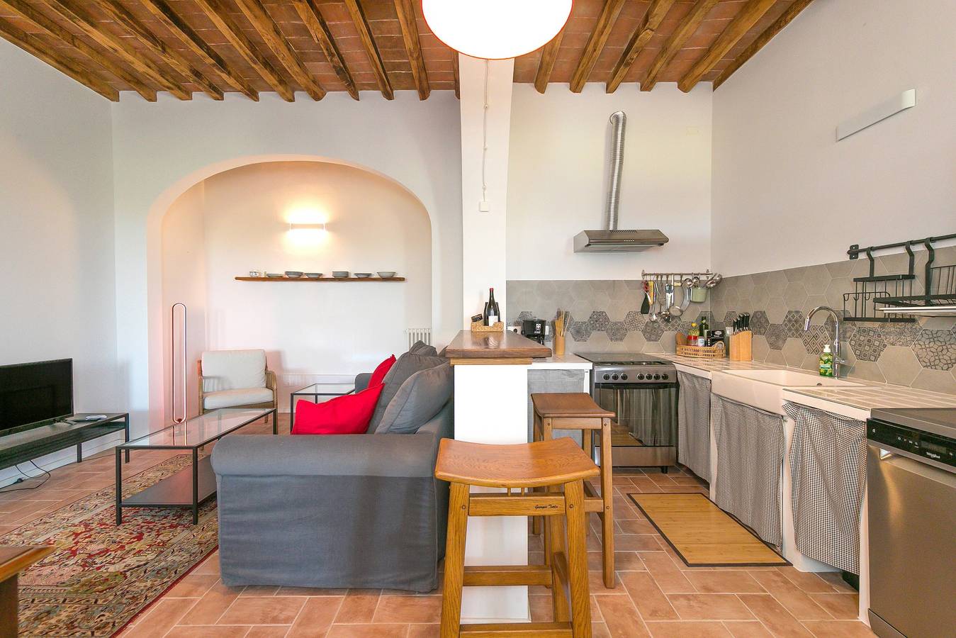 Appartamento intero, Appartamento 'Enrichetta' con terrazza privata e Wi-Fi in Cecina, Costa degli Etruschi