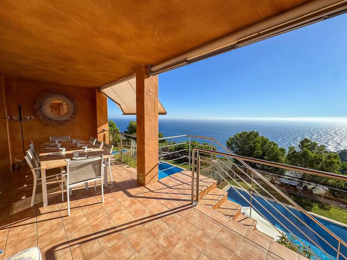 Hus för 8 Personer, med trädgård och terass i Costa Brava