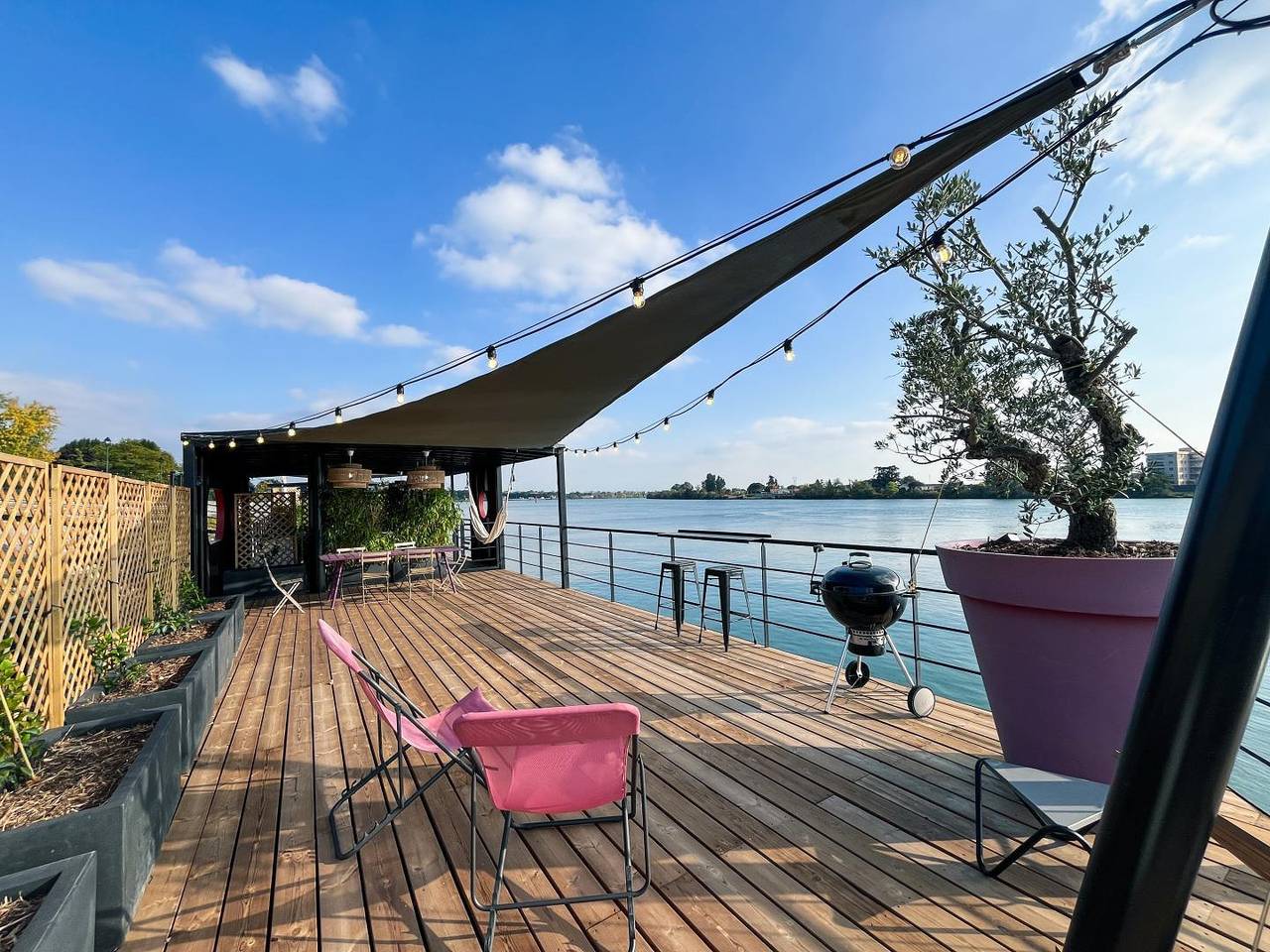 La Peniche Hisseo in Tain-l'Hermitage, Valence und Umgebung