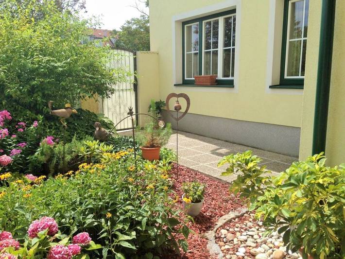 Ferienhaus für 2 Personen, mit Terrasse und Garten