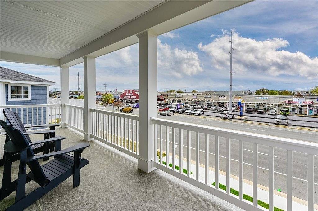 Luxurious & Comfy ~ 1 Block to Beach ~ ♛Royal Beds in Fenwick Island, Sussex County (Delaware)