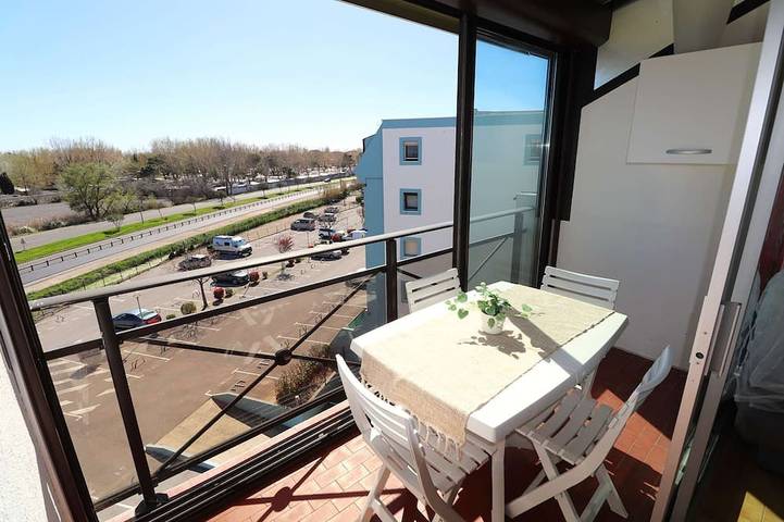 Gîte pour 5 personnes, avec piscine et terrasse dans Flamingo Casino Le Grau Du Roi