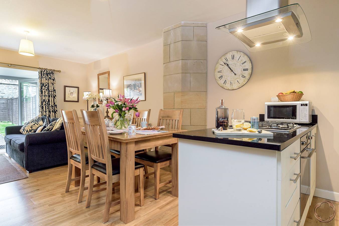 Ganze Wohnung, Ferienwohnung für 4 Personen mit Pool in Fort Augustus, Highlands