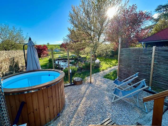 Location de vacances pour 4 personnes, avec Jacuzzi et Terrasse ainsi que Jardin et Vue dans Vitrey-sur-Mance - 4