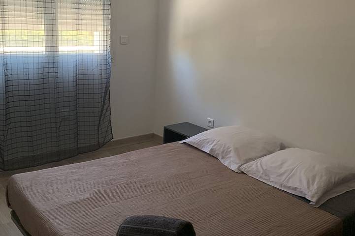 Location de vacances pour 8 personnes, avec jardin et balcon, animaux acceptés à Beauvoisin - 3