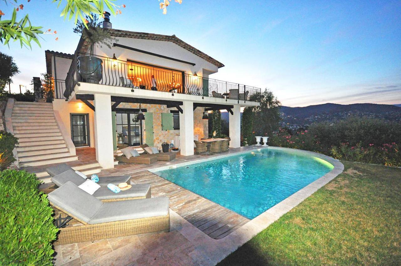 Riviera Living in Mandelieu-la-Napoule, Massif de l'Esterel