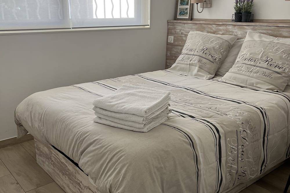 Entire apartment, Apartment in residence, sea view and Cap Canaille in Cassis, Calanques National park