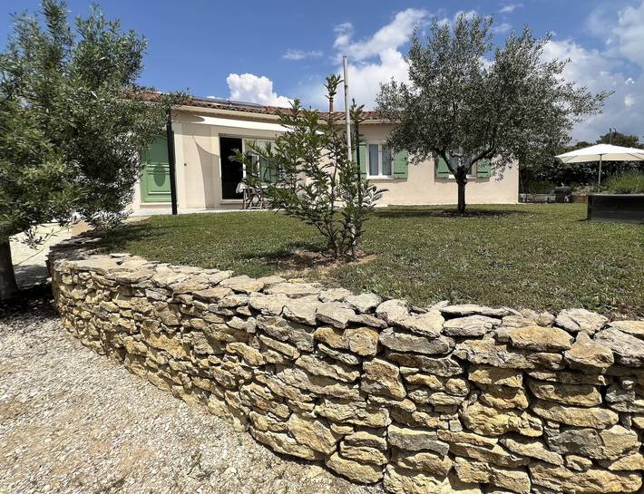 Gîte pour 6 personnes, avec piscine