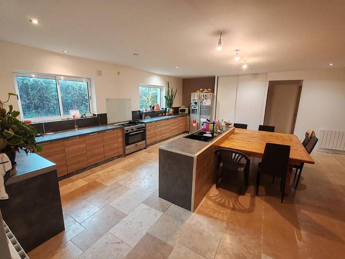 Location de vacances pour 7 personnes, avec vue et terrasse à Francheville